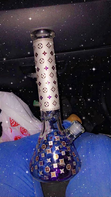 louis vuitton bong pink